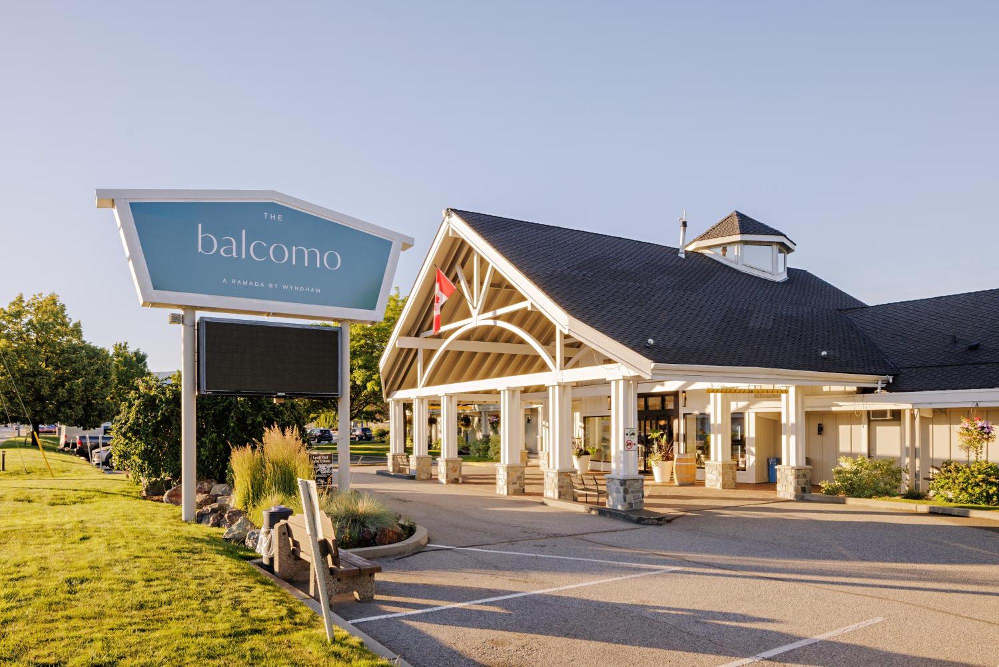 Balcomo, A Ramada By Wyndham Penticton Exterior photo